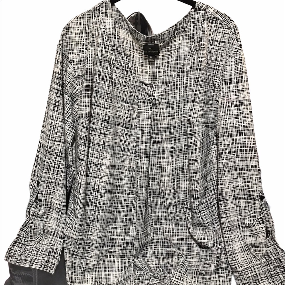Women’s long sleeve blouse